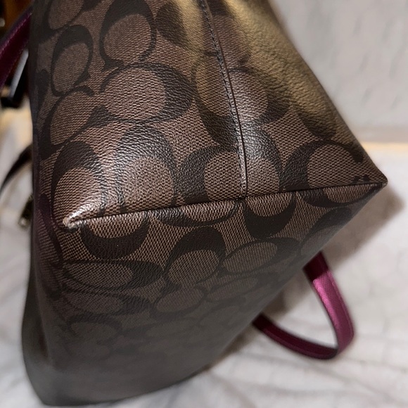 NWOT AUTHENTIC COACH SHOULDER BAG - Picture 11 of 14